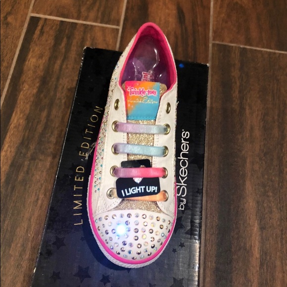 Skechers light up Twinkle toes big girls sz 2 nib - Picture 3 of 3